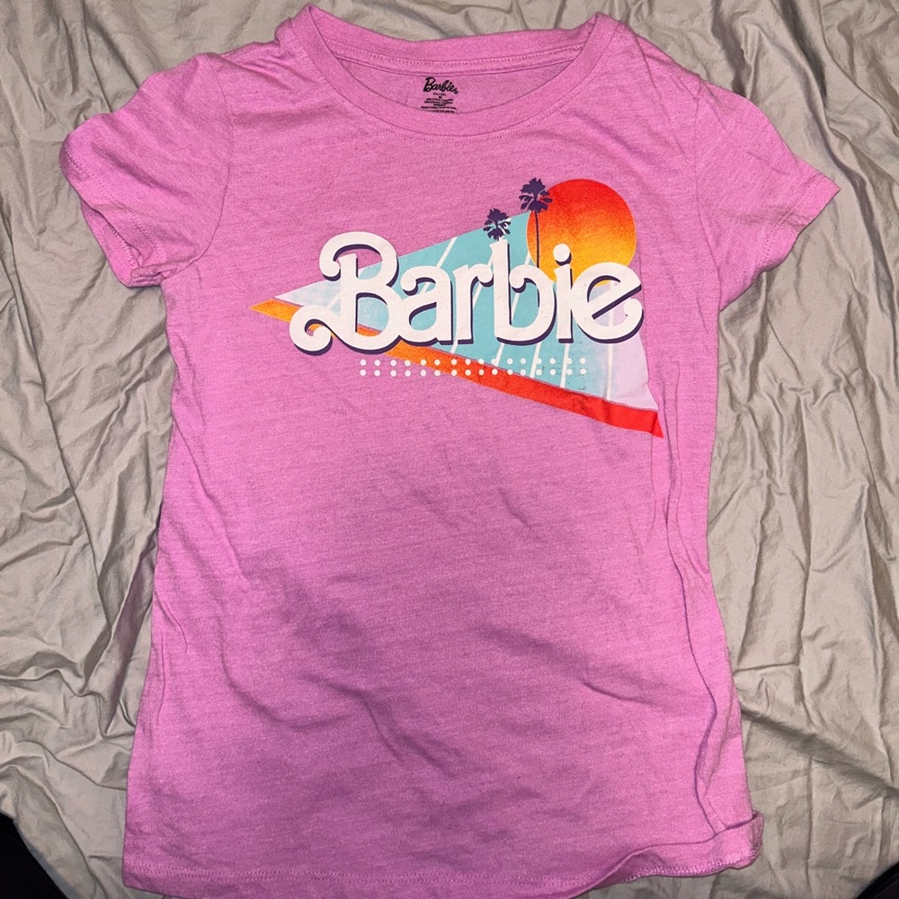 Barbie Tshirt Size M